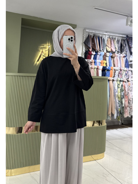Kolu Yırtmaç Detaylı Sweatshirt -Siyah